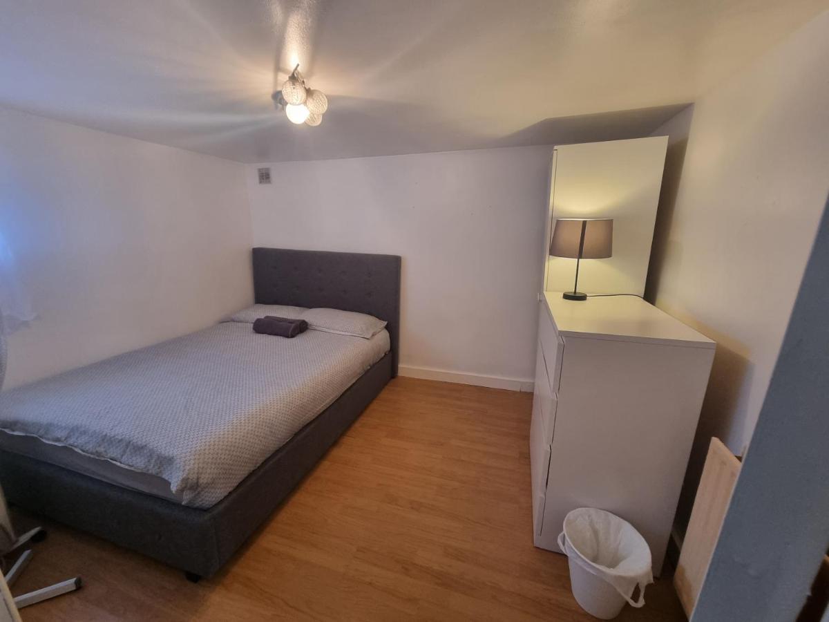 Cosey Studio Ground Floor Apartment Енфийлд Екстериор снимка